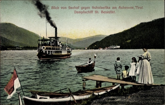 KP Scholastika Achenkirch w Tyrolu, widok z Seehof w kierunku miasta, saloon parowiec St.Benedykt