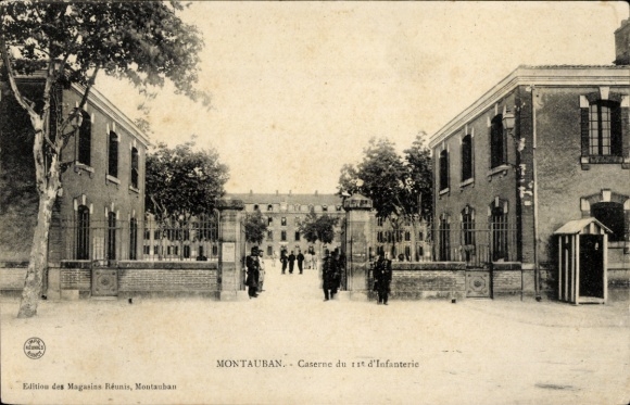 Ak Montauban Tarn et Garonne, Kaserne, 11. Infanterie