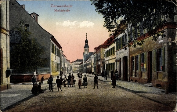 Postcard Germersheim, view of the market street with passers-by and church