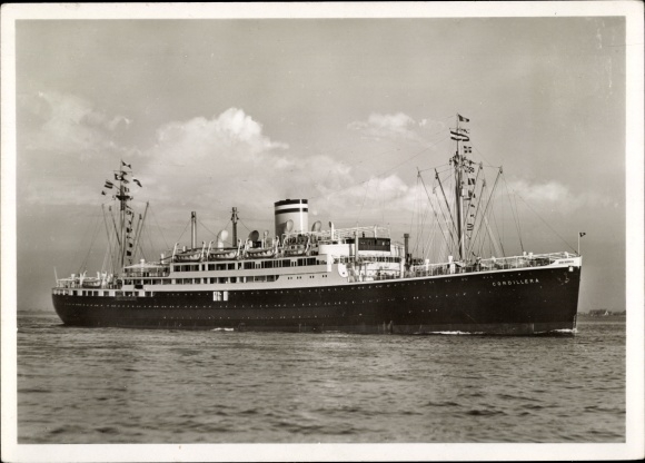 Postcard twin screw motor vessel Cordillera, HAPAG