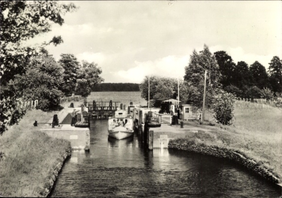 Postcard Himmelpfort Fürstenberg an der Havel, view of a lock, boats, surrounding nature, muffled...