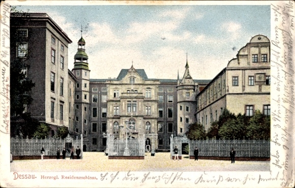 Postcard Dessau in Saxony-Anhalt, ducal residence palace, architecture, fence