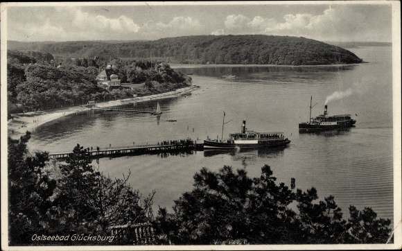 Postcard Glücksburg on the Baltic Sea, steamer at the landing stage