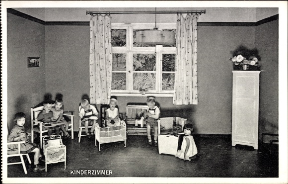 Ak Schönhagen Trebbin in de wijk Teltow Fläming, wijkkindertehuis Schönblick, spelende kinderen