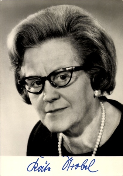 Picture of politician Käte Strobel, Member of the Bundestag, Federal Minister for Youth, SPD, autograph