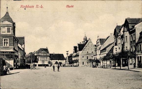 Postcard Kirchhain in Niederlausitz, market square with buildings, street view