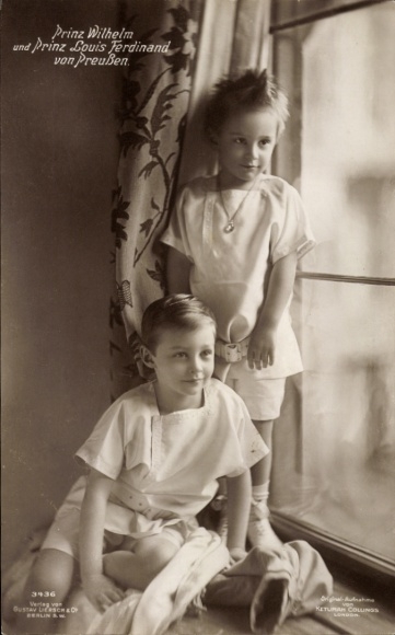 Postcard Prince Wilhelm of Prussia, Prince Louis Ferdinand, child portrait