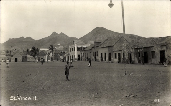 Photo Postcard Saint Vincent and the Grenadines Caribbean, road section, mountain panorama