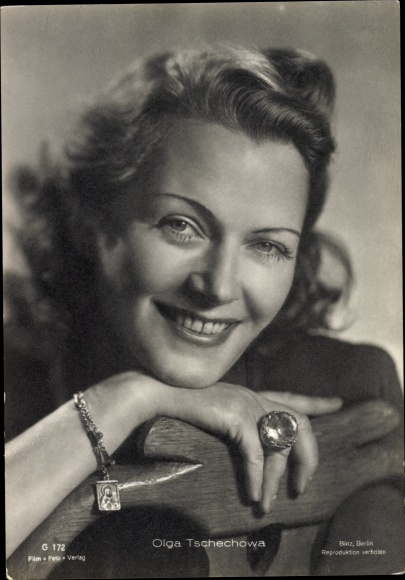 Postcard actress Olga Tschechowa, photo Binz G 172, portrait