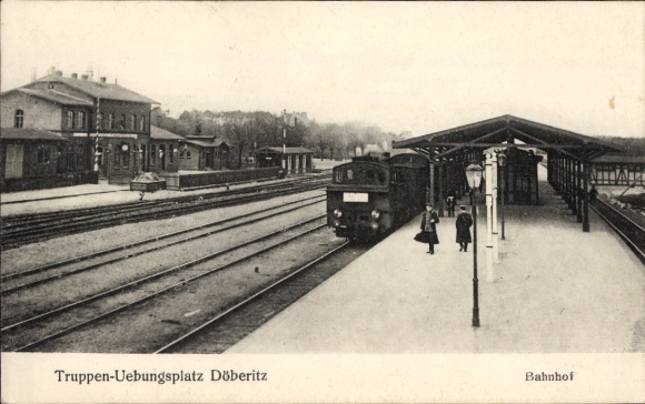 Postcard Döberitz in Havelland, military training area, train station, platform, railway