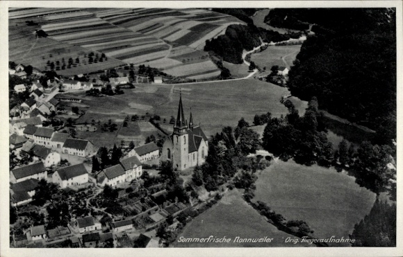 Ak Nonnweiler Saarland, luchtfoto van kerk, velden, meren, landschap