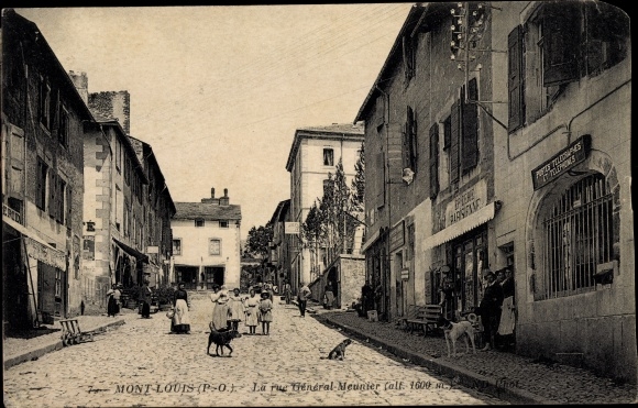 Postcard Mont Louis Pyrenees Orientales, General Meunier Street