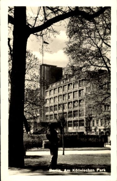 Postcard Berlin Mitte, Köllnischer Park