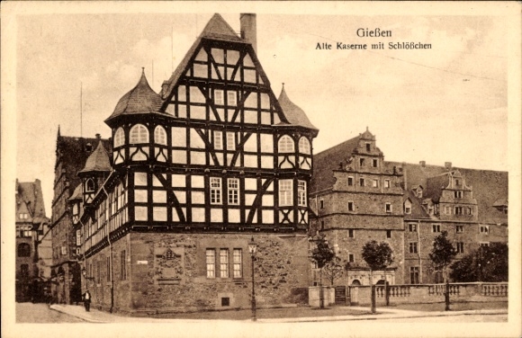 KP Gießen an der Lahn Hesse, stare koszary z zamkiem