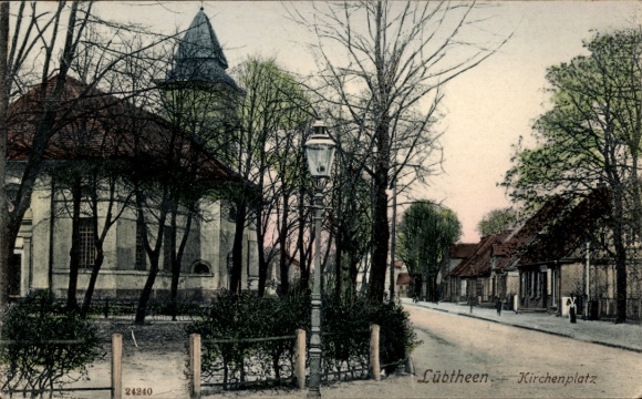 Postcard Lübtheen in Mecklenburg, church square, trees, street view, lantern, architecture