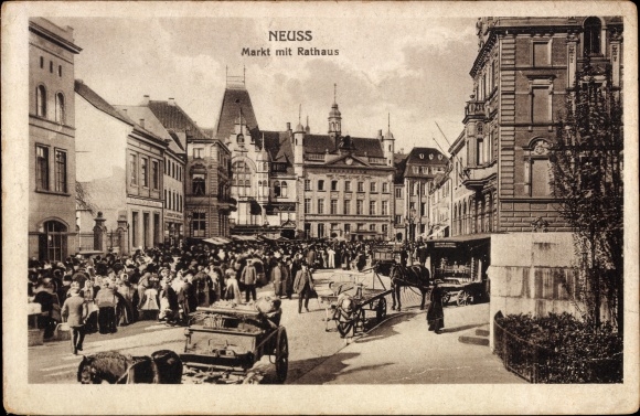 PC Neuss in North Rhine-Westphalia, street section, market with town hall, wagon