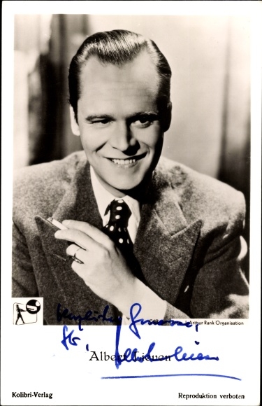 Postcard actor Albert Lieven, portrait with cigarette, autograph