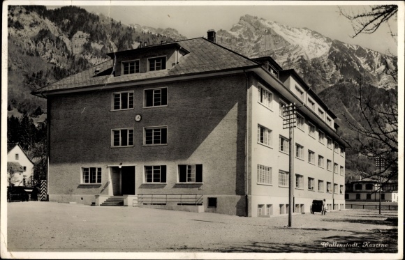 Postcard Walenstadt Kt. St. Gallen Switzerland, view of the barracks