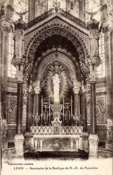 Ak Lyon Rhône, Altar der Basilika,  religiöse Figuren, kunstvolle Gestaltung