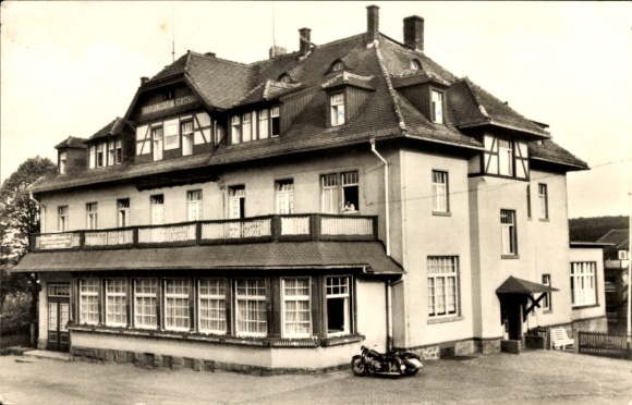 Ak Hartha Hintergersdorf Tharandt im Erzgebirge, FDGB Erholungsheim Forsthaus, Motorrad