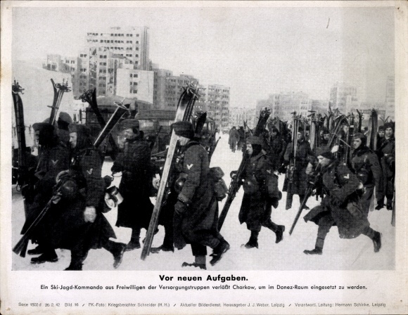 Photo Before new tasks, ski hunting command leaves Kharkov, WWII