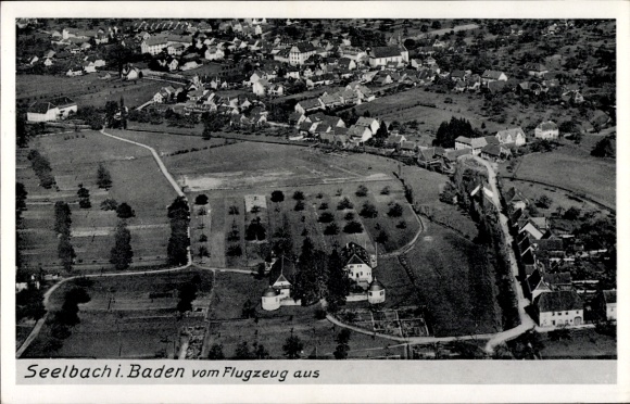 Ak Seelbach im Schwarzwald Baden, Luftaufnahme, Stadtansicht, Häuser, Grünflächen, keine Menschen
