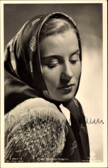 Postcard actress Eva Immermann, portrait, headscarf, autograph