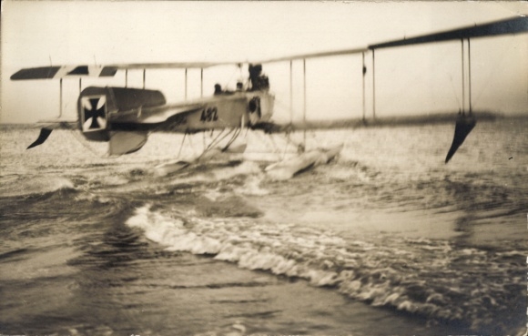 Photo Postcard Wangerooge, maritime reconnaissance aircraft Hella, FF 29, seaplane, January 1916