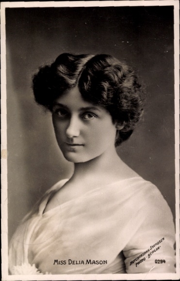 Ak-actrice Delia Mason, portret