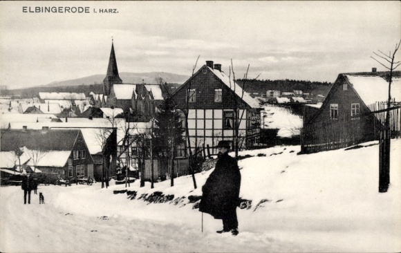 Postcard Elbingerode Oberharz am Brocken, village in winter, street scene, walkers
