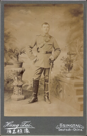 Cabinet photo Tsingtau German China, German soldier W. Rasche in uniform, portrait
