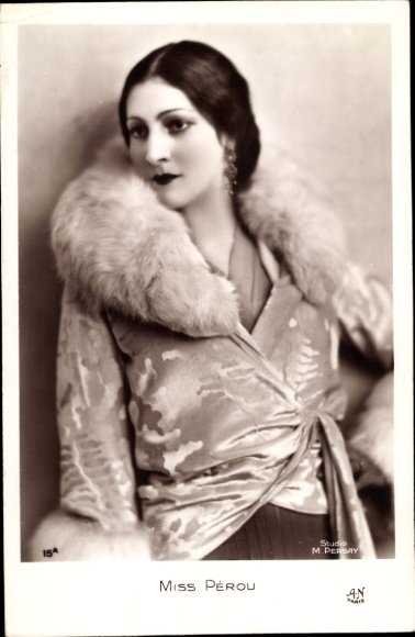 Postcard Miss Perou, portrait
