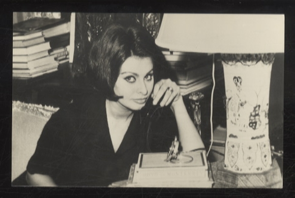 Photograph Sophia Loren, 1965