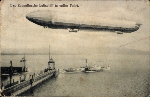 AK Zeppelin luchtschip boven een plaats