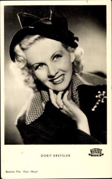 Postcard actress Dorit Kreysler, portrait, A Night on the Danube