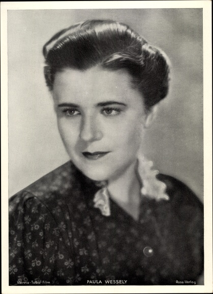 Photo actress Paula Wessely, portrait