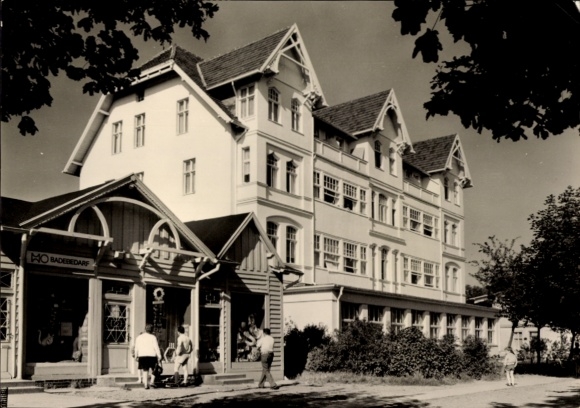 Postcard Ostseebad Ahlbeck Heringsdorf on Usedom, FDGB recreation home Philipp Müller, HO bathing supplies