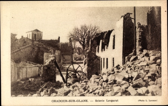 Postcard Oradour sur Glane Haute Vienne, Lesparat sawmill, Kriegszerstörung 2. WK