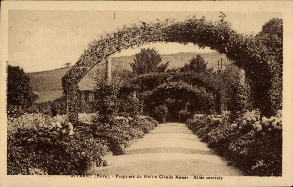 Ak Giverny Eure, Eigentum von Meister Claude Monet, zentrale Allee