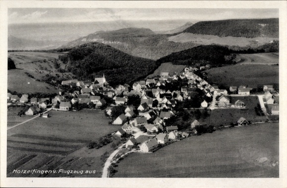 Postcard Holzelfingen Lichtenstein Baden Württemberg, aerial view of rural surroundings, houses