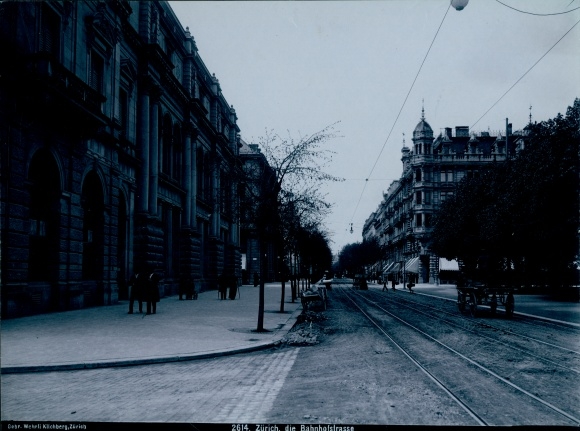 Photo Zurich city Switzerland, Bahnhofstrasse