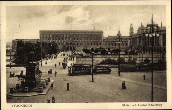 Postcard Stockholm Schweden, the Castle and Gustaf Adolfstorg