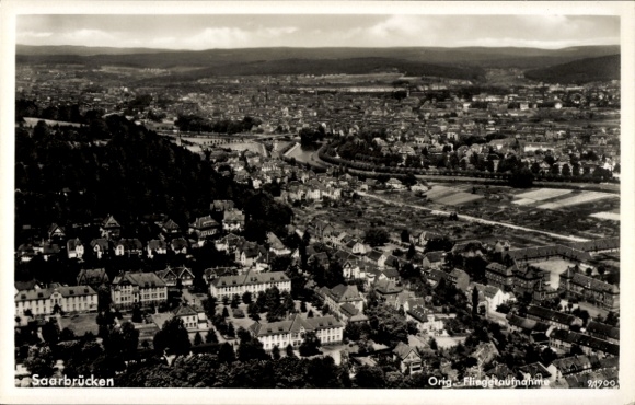 Ak Saarbrücken im Saarland, Fliegeraufnahme