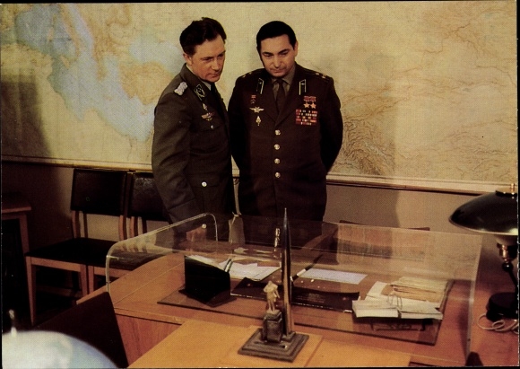 Postcard Gemeinsamer Kosmosflug USSR DDR, Kosmonauten Valery Bykowski, Sigmund Jahn