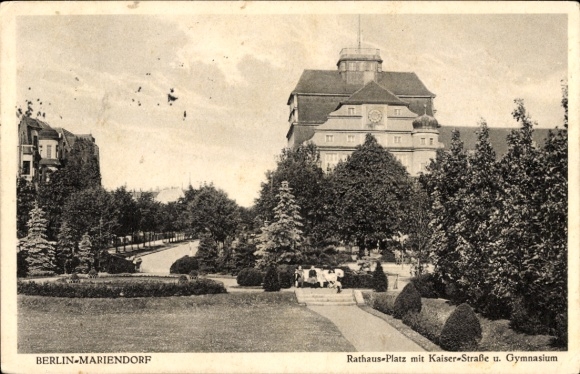 Ak Berlin Tempelhof Mariendorf, Rathausplatz met Kaiserstraße en Gymnasium