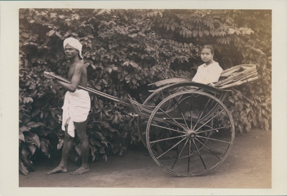 Photo Colombo Sri Lanka Ceylon, rickshaw driver, turban, distinguished lady, around 1880