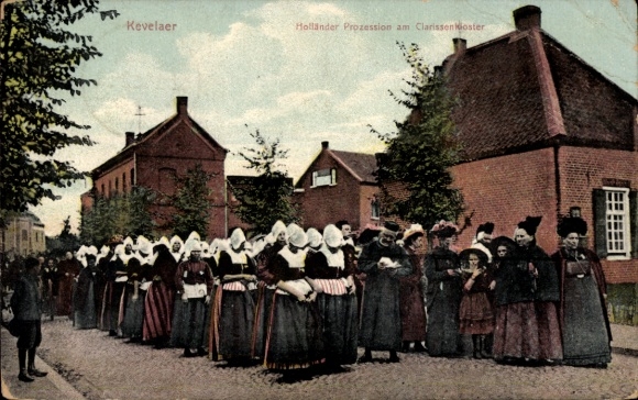 KP Kevelaer nad Dolnym Renem, holenderska procesja, kobiety w tradycyjnych strojach, klasztor klarysek