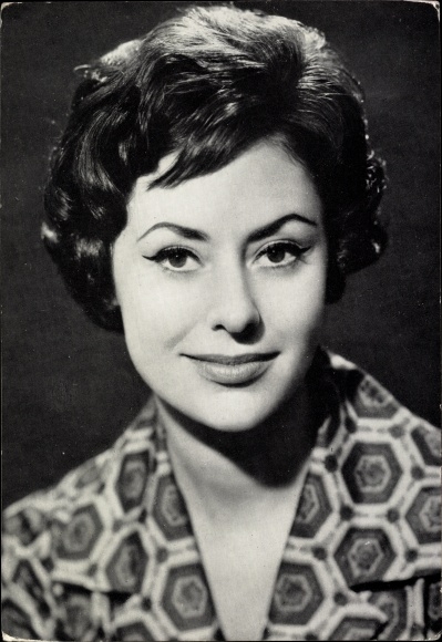 Postcard actress and singer Caterina Valente, portrait