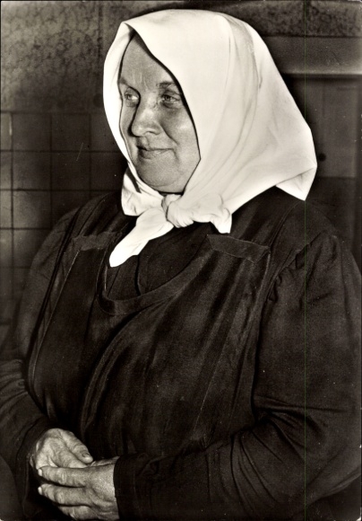 Postcard Mystic Therese Neumann of Konnersreuth, portrait