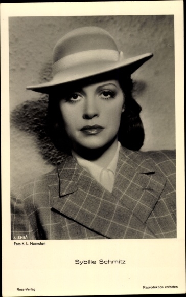Postcard actress Sybille Schmitz, portrait, hat